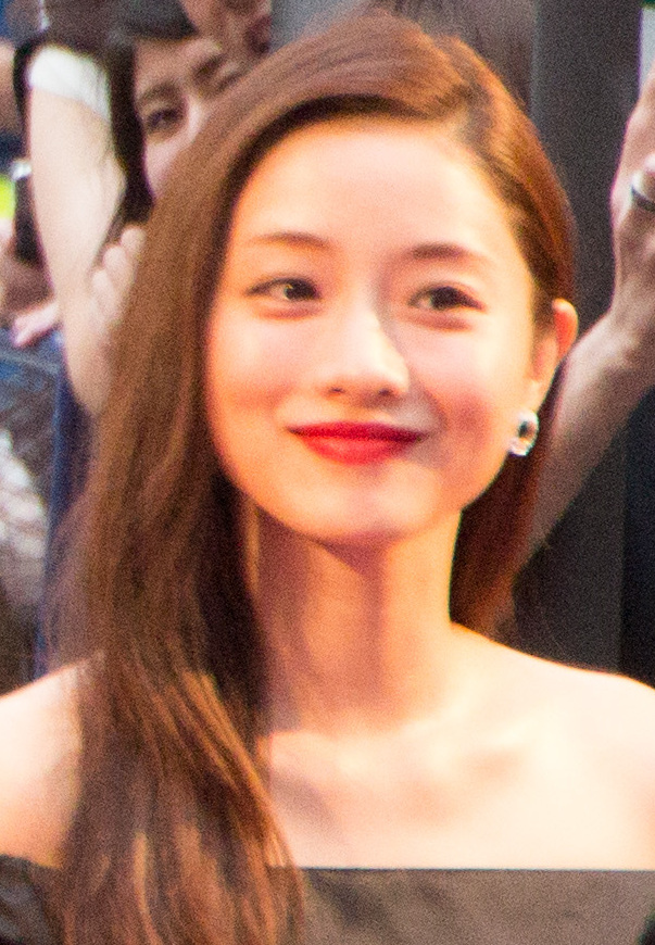石原 さとみ