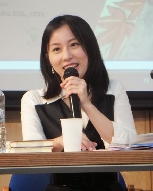 綿矢 りさ